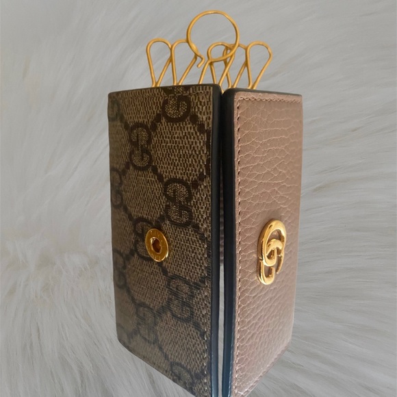 Dollar Calfskin GG Supreme Monogram Marmot 6Key Holder Case & Gucci Box included - Picture 4 of 10